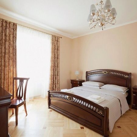 Myaparts B7 Apartment Lviv Bagian luar foto
